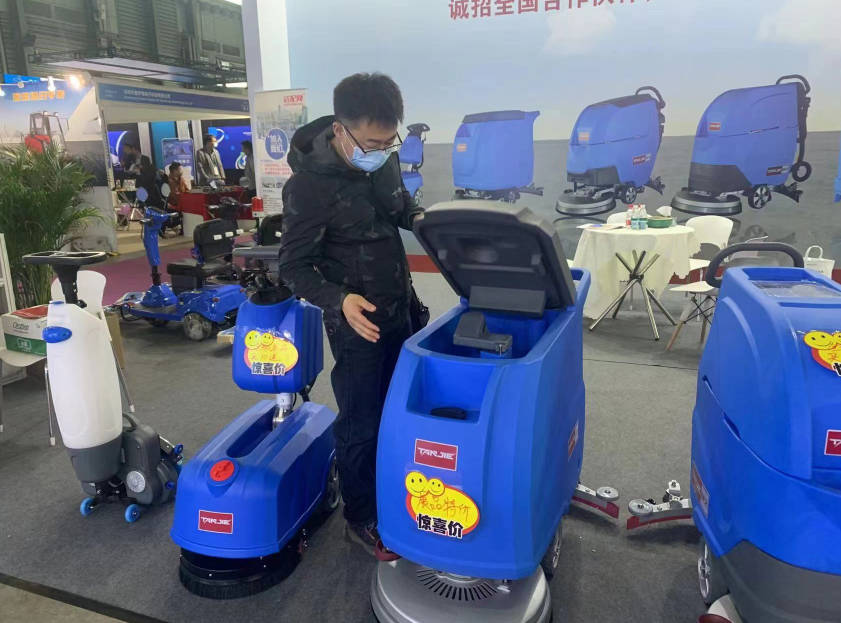 乌海坦洁洗地机公司致力于电动洗地机的生产、销售和服务百家