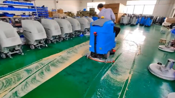 乌海2023年还在用人工的物业保洁不妨试试洗地机吧